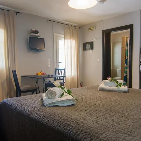 Elaia & No.4 Apartment *