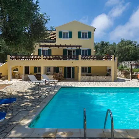 Elaia & No.4 Apartmán Gaios